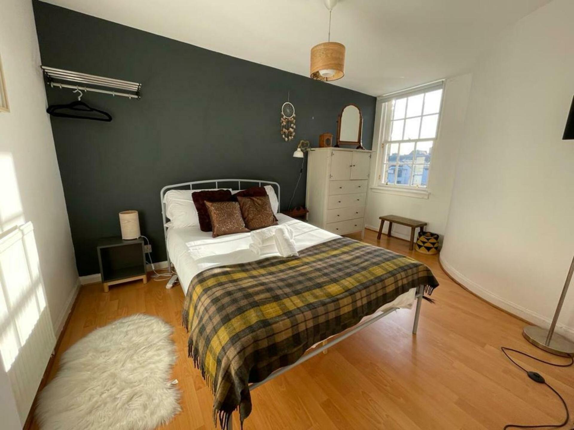 Charming 3 Bedroom Apartment In The Heart Of Vibrant Old Town Эдинбург Экстерьер фото